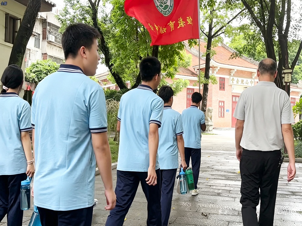 鄂尔多斯叛逆孩子教育学校怎么联系？本地寄宿培育机构挑选避坑指南