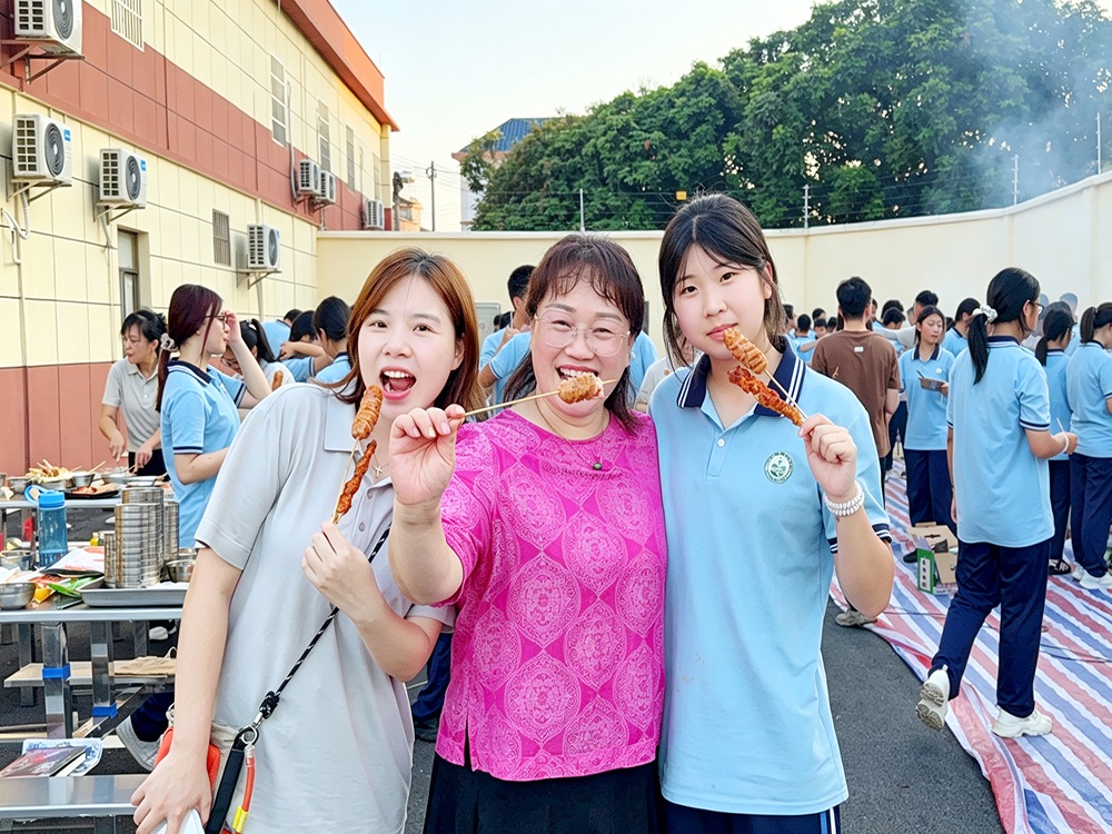 鄂尔多斯孩子厌学不读书管教学校联系电话